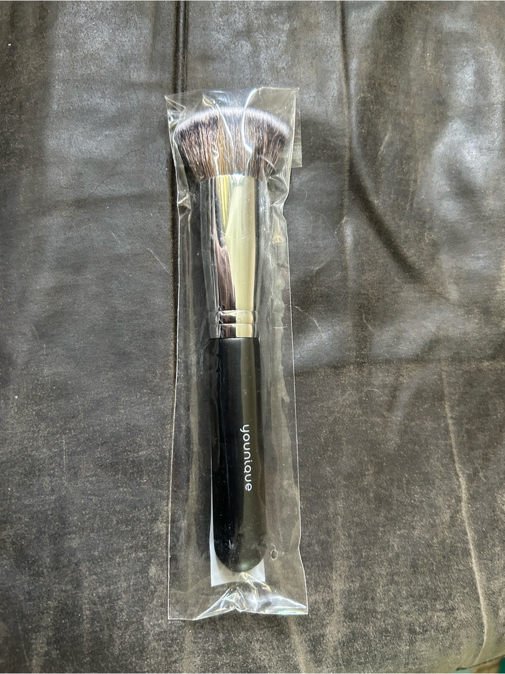 New Younique-Brand New/Never Used. Kabuki Brush - Black Handle